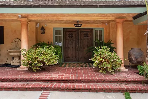 Beverly Hills, CA 90210,1138 Coldwater Canyon DR