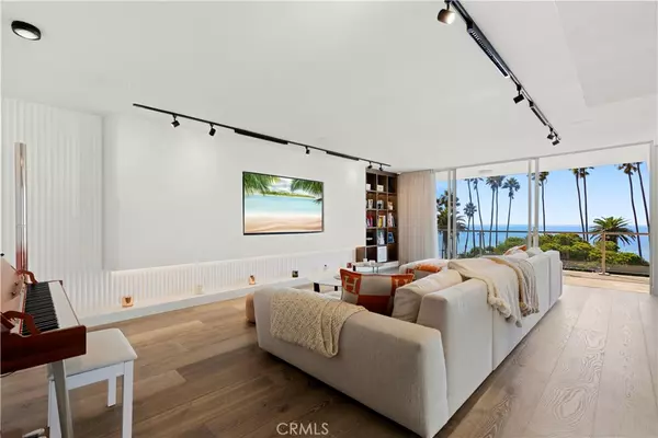Santa Monica, CA 90402,535 Ocean AVE #6A