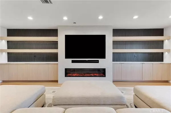 North Hollywood, CA 91606,6229 Klump AVE