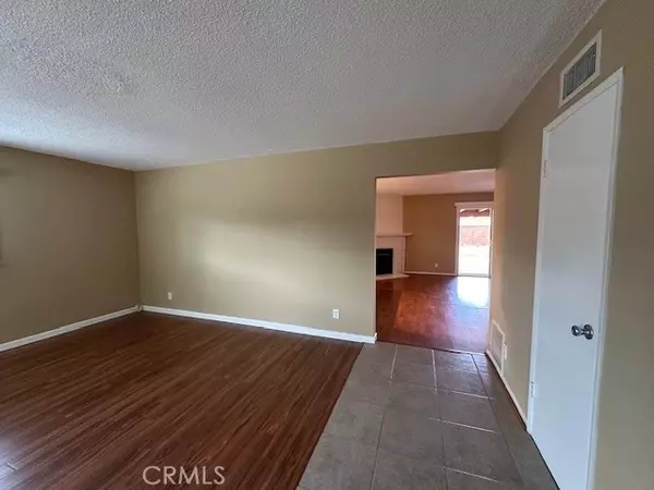 West Hills, CA 91307,6906 Birchton