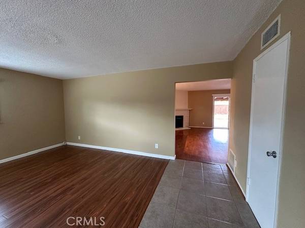 West Hills, CA 91307,6906 Birchton