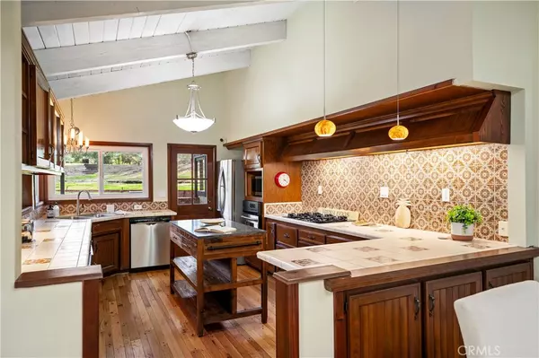 Calabasas, CA 91302,2171 McKain ST