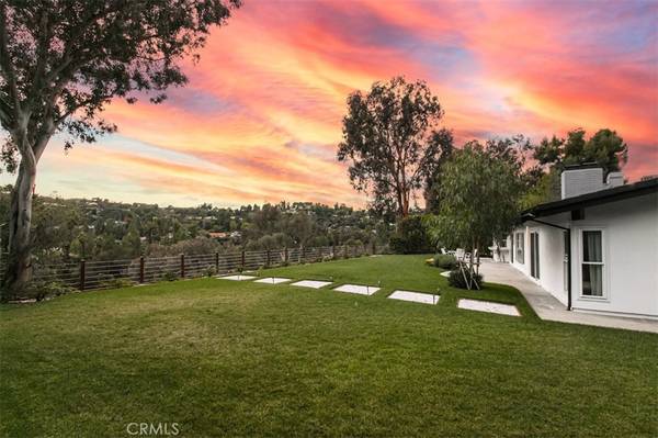 Tarzana, CA 91356,19291 Berclair LN