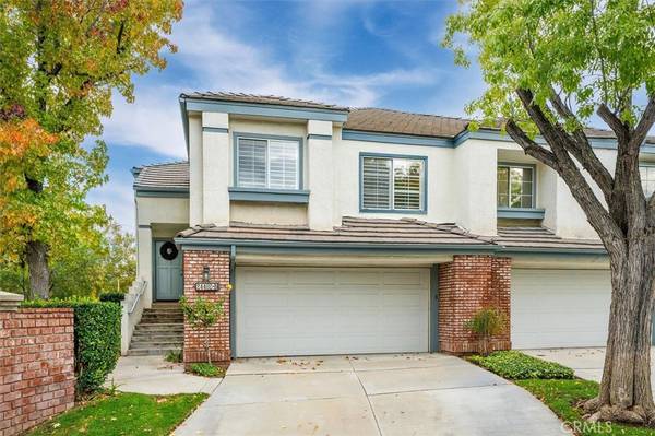 24402 Hampton DR #B, Valencia, CA 91355