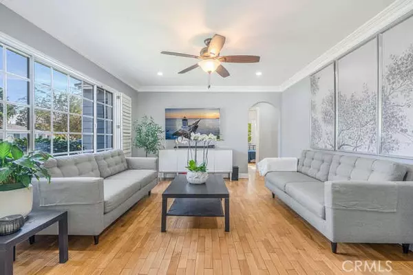 Lake Balboa, CA 91406,6551 De Celis