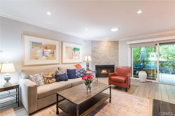 Westlake Village, CA 91361,2819 Lakeridge LN