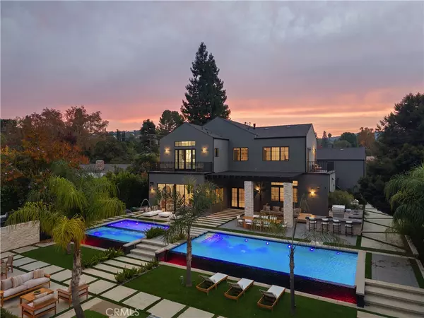 Woodland Hills, CA 91364,20511 Wells DR