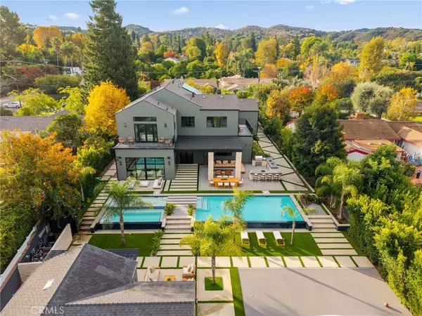 Woodland Hills, CA 91364,20511 Wells DR