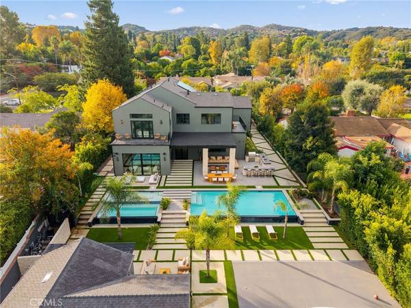 Woodland Hills, CA 91364,20511 Wells DR