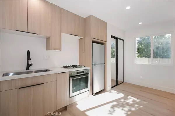 Sunland, CA 91040,10835 1/2 Parr