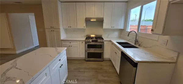 West Hills, CA 91307,23300 Welby