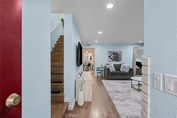 Reseda, CA 91335,19540 Sherman WAY #602