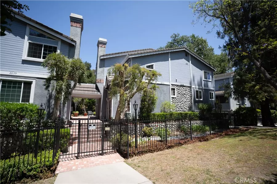 23169 Mulholland, Woodland Hills, CA 91364