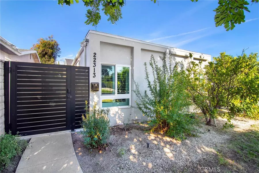 22313 Mobile ST, Woodland Hills, CA 91303