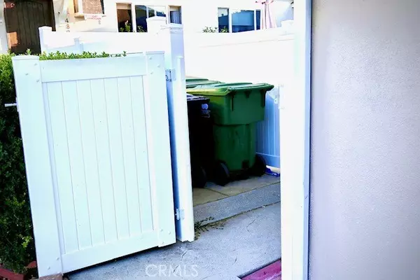 Woodland Hills, CA 91364,4813 Topanga Canyon