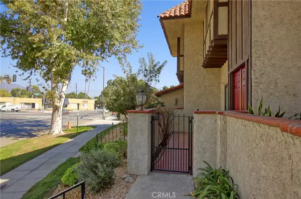 Burbank, CA 91506,400 W Riverside DR #2