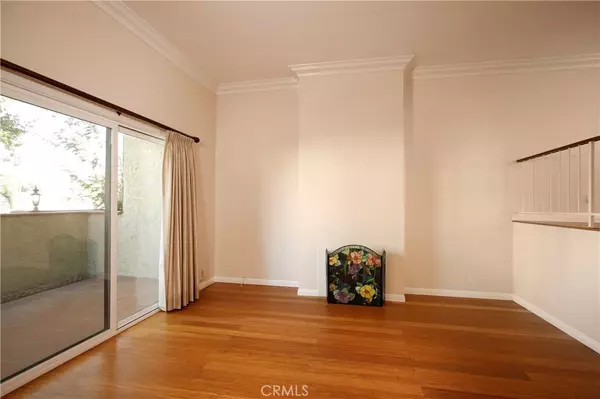 Burbank, CA 91506,400 W Riverside DR #2