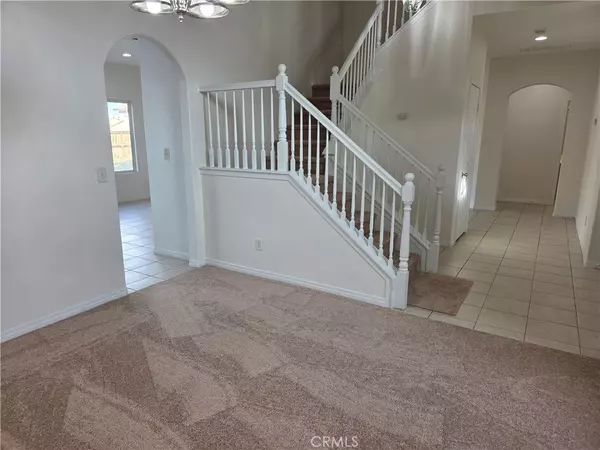 Victorville, CA 92392,12378 Blazing Star