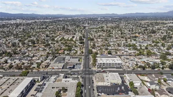 North Hollywood, CA 91605,12061 Strathern ST