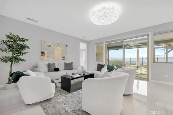 Canyon Country, CA 91350,18348 Cachet