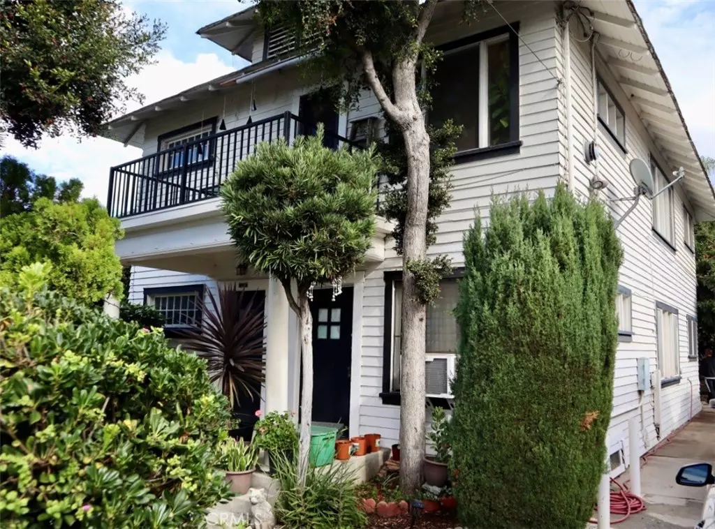 Los Angeles, CA 90006,1228 S Catalina ST