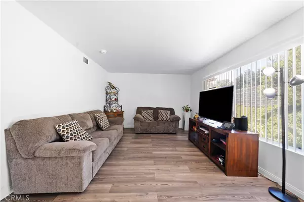 Thousand Oaks, CA 91360,2680 La Paloma CIR