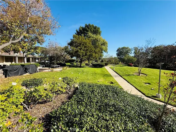 La Mirada, CA 90638,13212 La Jolla #307B