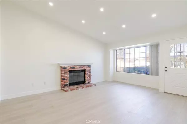 Lancaster, CA 93535,514 E Avenue J9