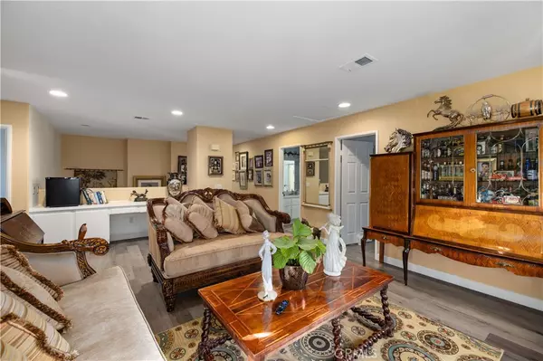 Palmdale, CA 93550,3734 Las Palmas