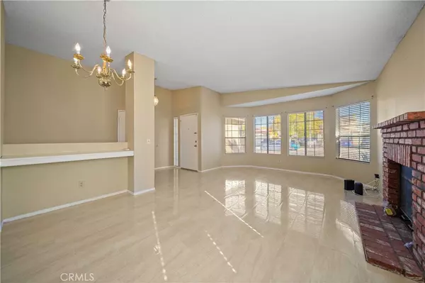 Lancaster, CA 93535,43815 Silver Bow RD