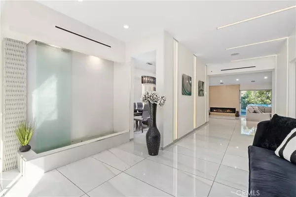 Bell Canyon, CA 91307,22 Round Up