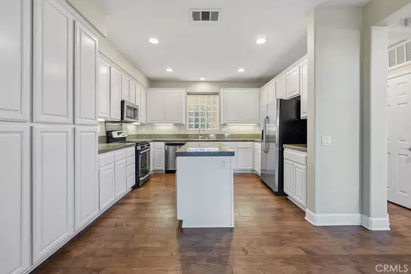 Valencia, CA 91354,24128 Willowbrooke CT