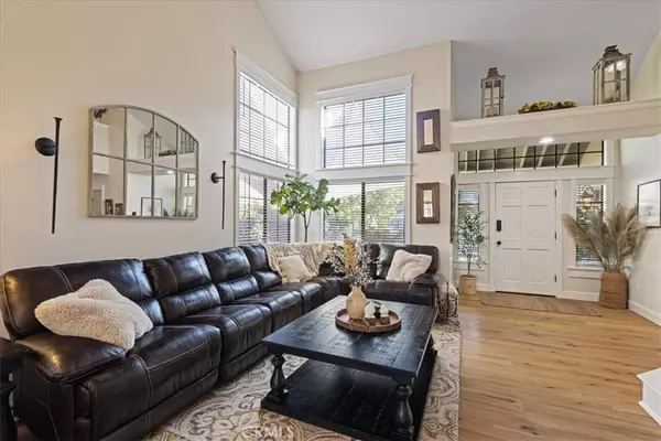 Castaic, CA 91384,28697 Cloverleaf PL