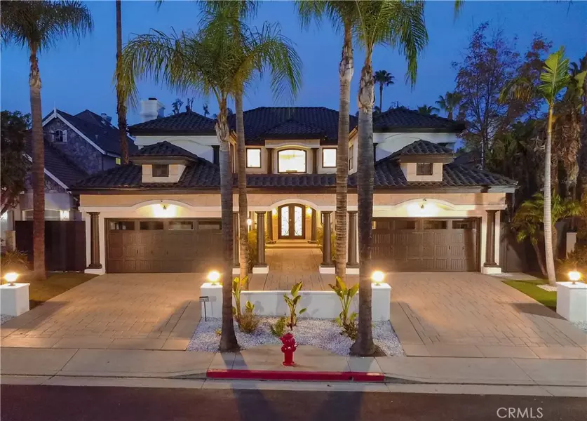 17437 Oak Creek CT, Encino, CA 91316