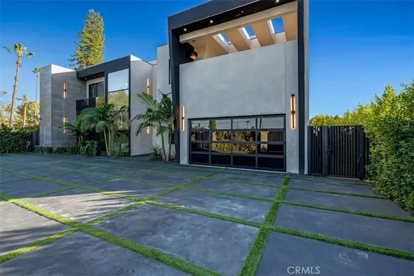 Sherman Oaks, CA 91401,13016 Chandler