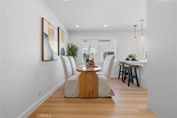 Burbank, CA 91504,9502 Via Salerno