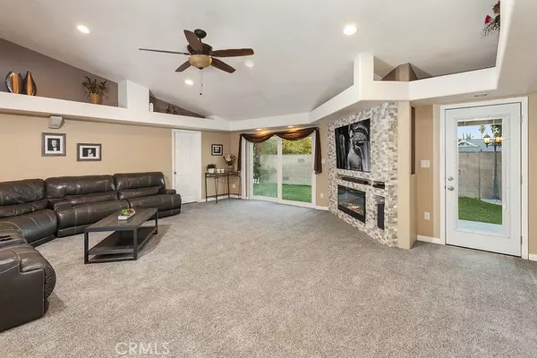 West Hills, CA 91304,8132 Sedan AVE