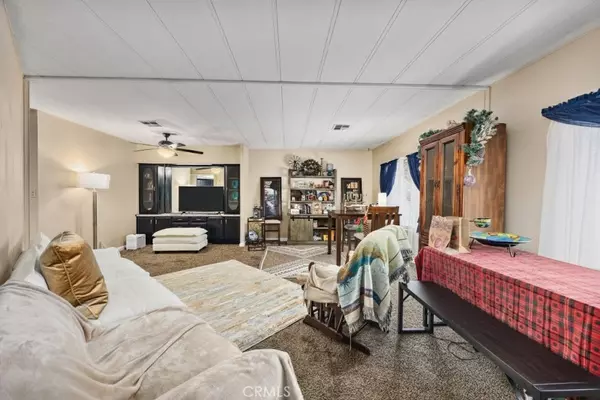 Bakersfield, CA 93308,4 Tee