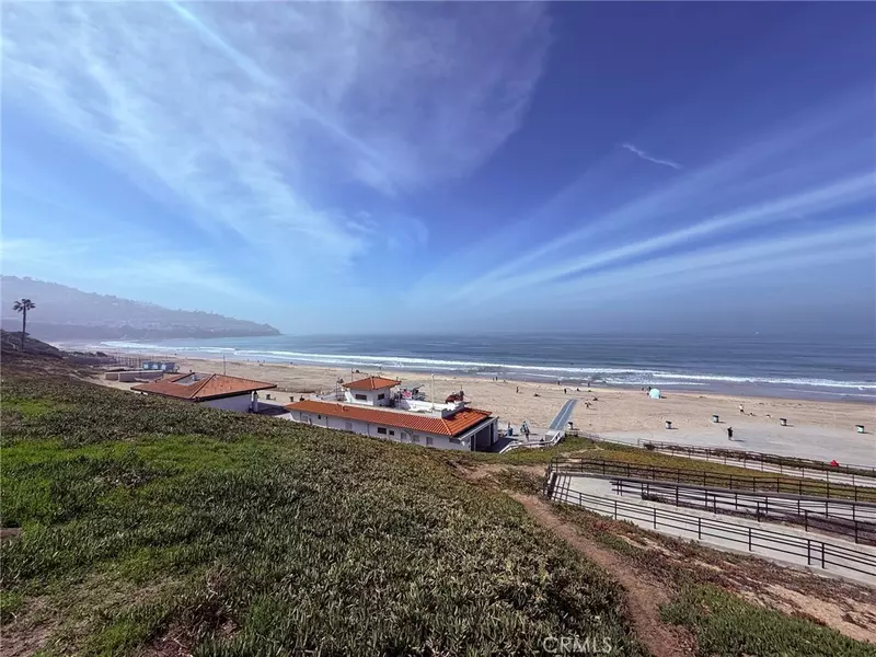 323 S Francisca, Redondo Beach, CA 60277