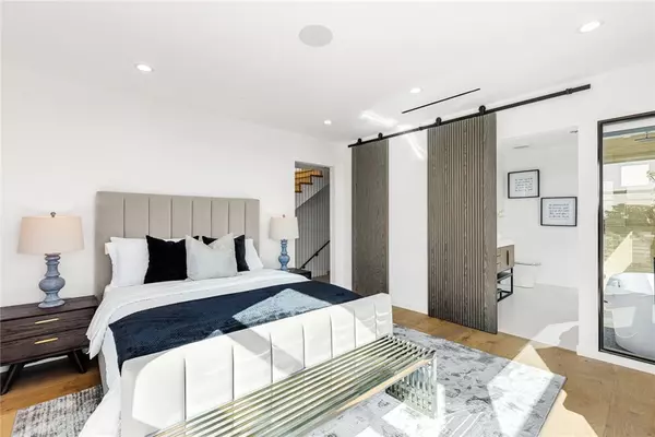 West Los Angeles, CA 90066,3975 Frances AVE