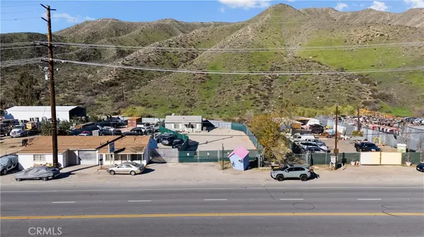 Canyon Country, CA 91351,17007 Sierra Hwy