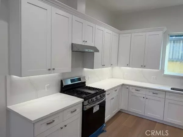 North Hills, CA 91343,8638 Aqueduct