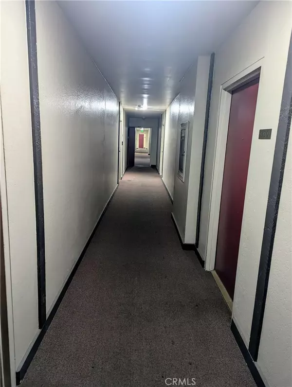 Tarzana, CA 91356,18530 Hatteras St Unit 329