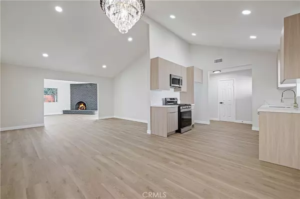 Saugus, CA 91350,22038 Alamogordo RD