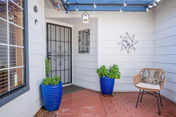 Lancaster, CA 93534,734 W Avenue H2