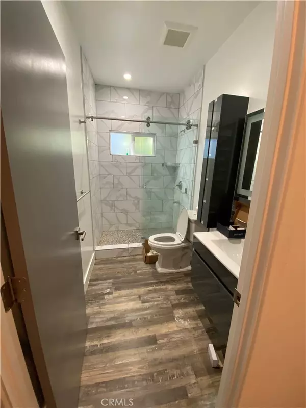 Van Nuys, CA 91405,13815 Vanowen ST