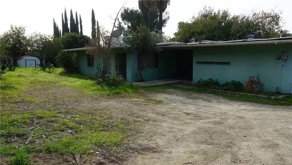 13750 Fenton, Sylmar, CA 91342