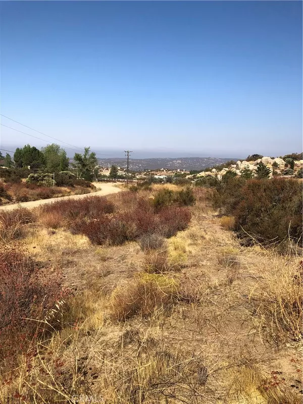 11 Deer Haven WAY, Aguanga, CA 92536
