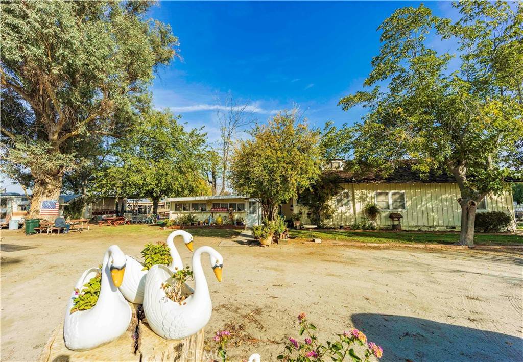 Hemet, CA 92543,1431 N Lyon AVE