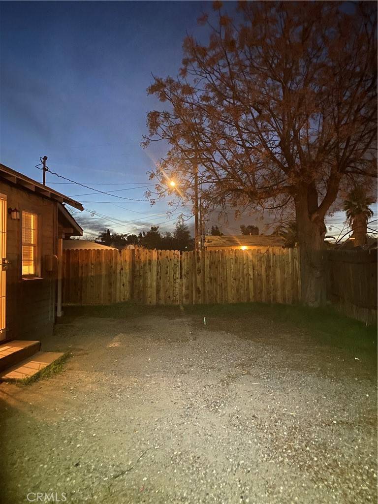 Perris, CA 92570,422 S C ST
